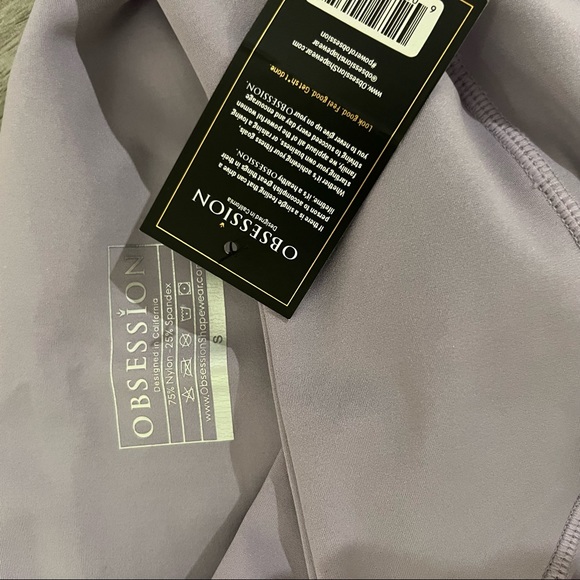 NWT Obsession Leggings Lilac Crop - Picture 2 of 2